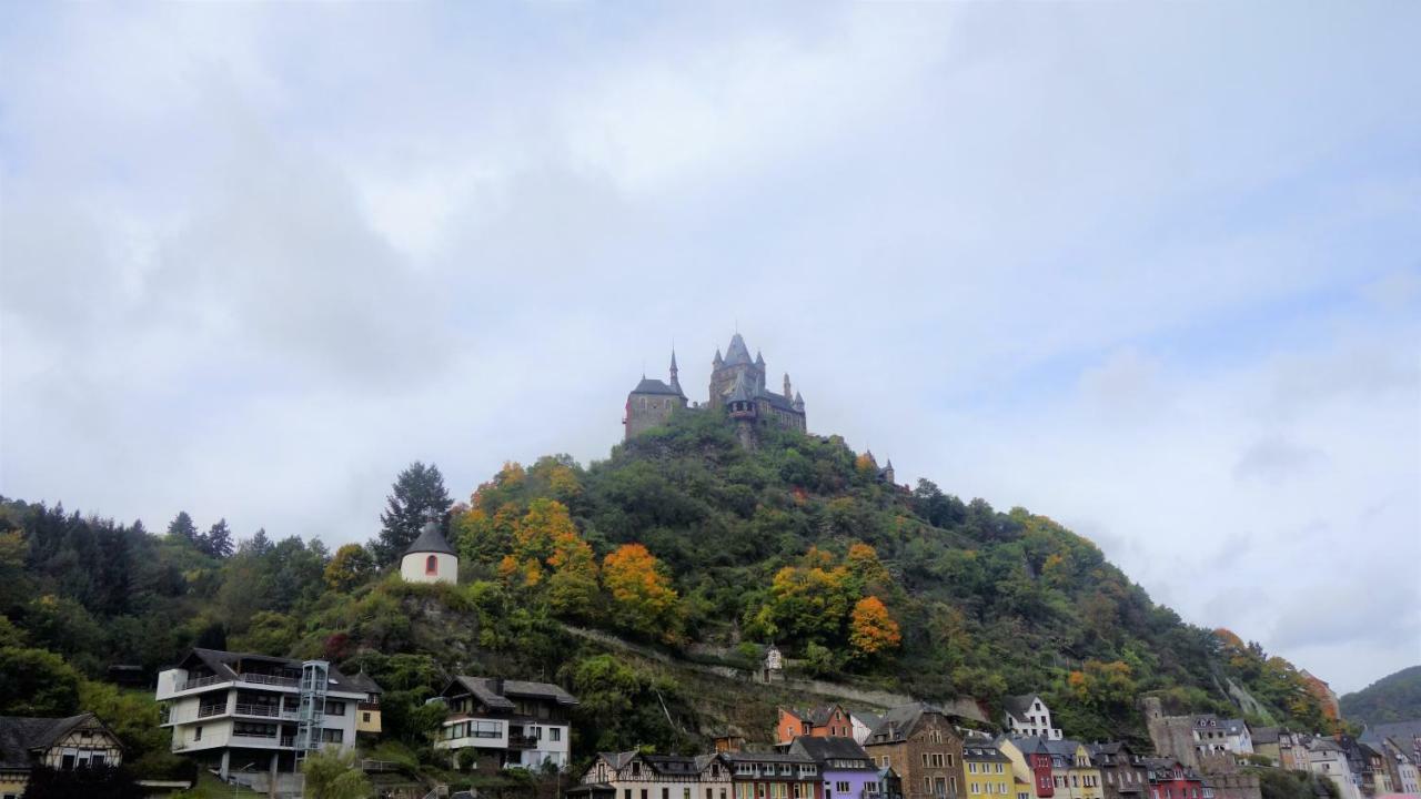 Ferienhaus Erich Bremm Mit Moselblick Neef Kültér fotó